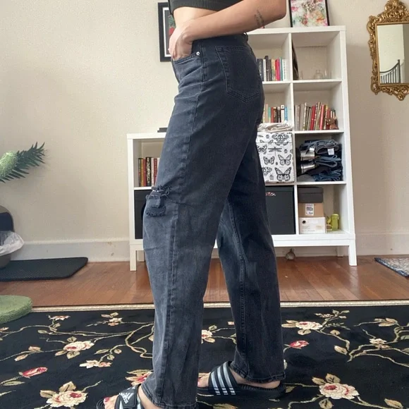 H&M 90s Baggy Jeans - Picture 2 of 6